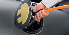 充電模式VS換電模式 哪一種更適合消費者？